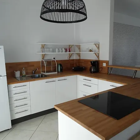 Emily's Deluxe Apartman Tínos